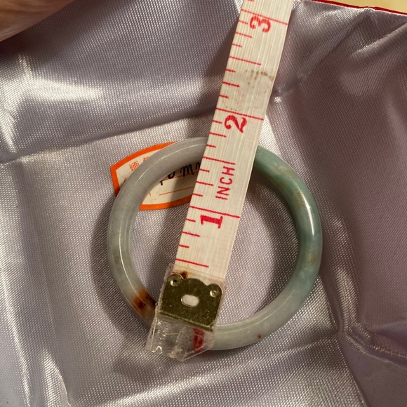 🌹This nice bangle of jade is real jade, 🌹